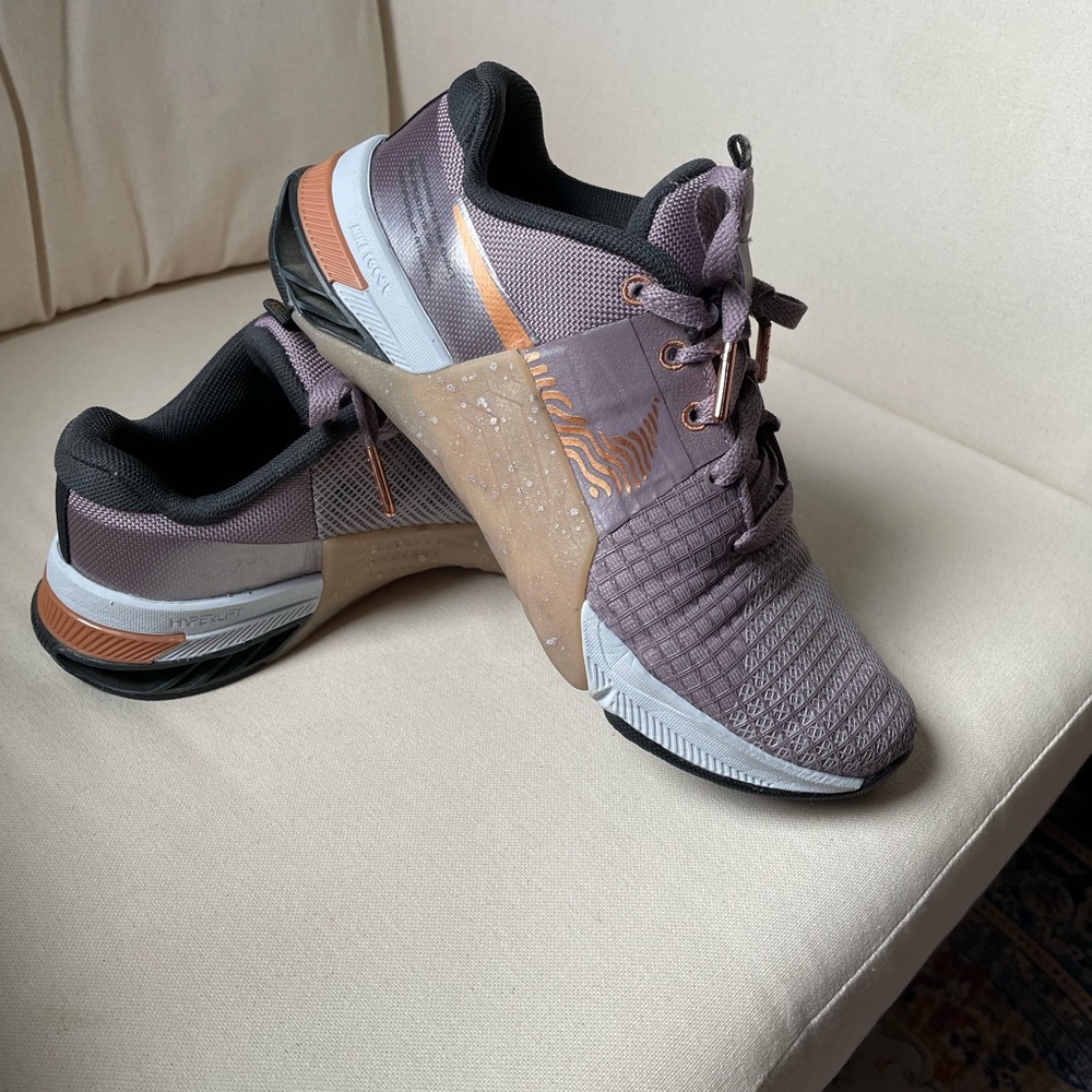 Nike Women's Sneakers in Mauve, Rose Gold and Black